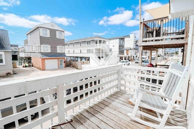 129 N Derby Ave in Ventnor City, NJ - Foto de edificio - Building Photo