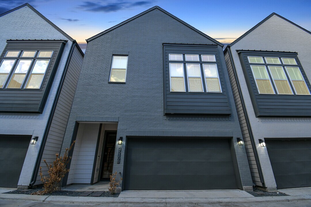 4510 Old Yale St in Houston, TX - Building Photo