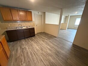 601 W Woodbury St in Danville, IL - Building Photo - Building Photo