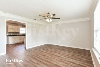 204 Merritt Dr in La Vergne, TN - Building Photo - Building Photo