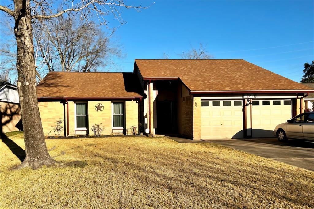 15711 Tammany Ln in Houston, TX - Building Photo