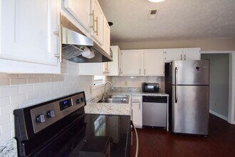 5935 Bloomsbury Dr in Fayetteville, NC - Building Photo - Building Photo