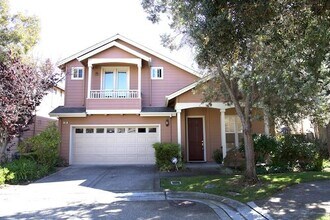 504 Westwind Ln in Redwood City, CA - Building Photo - Building Photo