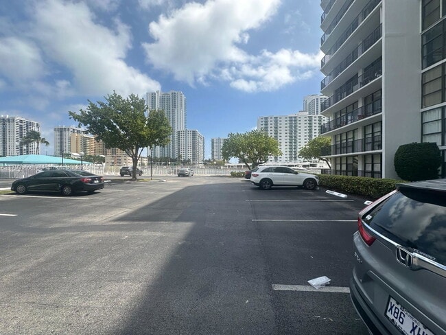 property at 800 Parkview Dr