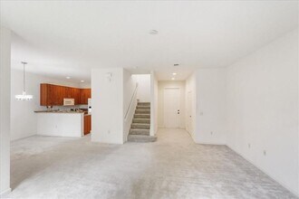 2597 Stockbridge Square SW in Vero Beach, FL - Building Photo - Building Photo