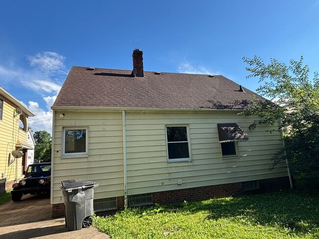 7901 Beman Ave in Cleveland, OH - Building Photo - Building Photo