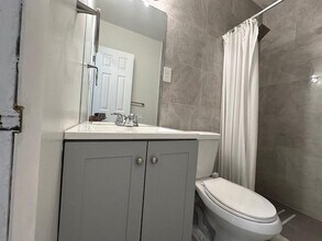 417 SE 22nd St in Fort Lauderdale, FL - Building Photo - Building Photo
