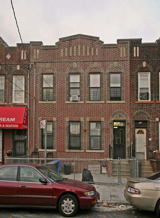 618 Chester St in Brooklyn, NY - Building Photo