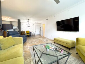 1900 Van Buren St, Unit 188B in Hollywood, FL - Building Photo - Building Photo