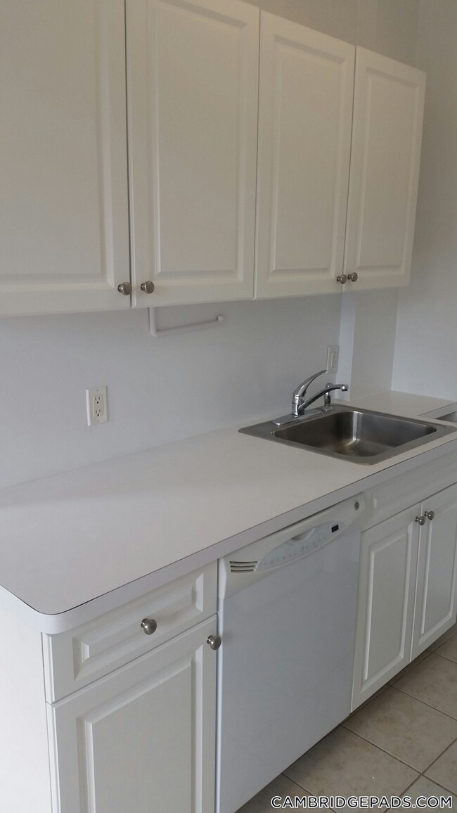 3 Langdon St, Unit 33 in Cambridge, MA - Building Photo - Building Photo