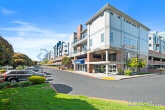 6400 Christie Ave in Emeryville, CA - Building Photo - Building Photo
