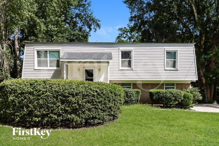 1231 Springhill Rd in Hanahan, SC - Building Photo