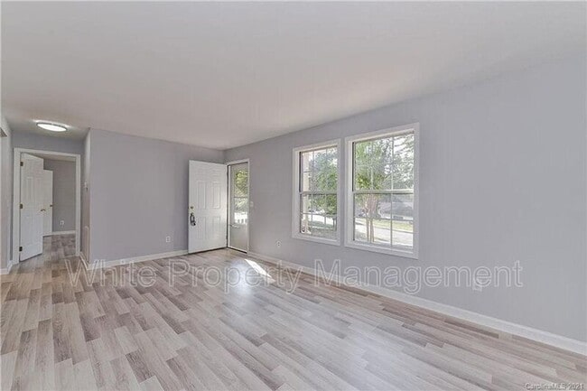 4928 Lailwood Cir in Charlotte, NC - Building Photo - Building Photo