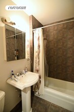 85 8th Ave in New York, NY - Building Photo - Building Photo
