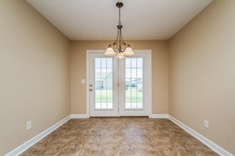 4860 Compassion Ln in Murfreesboro, TN - Foto de edificio - Building Photo