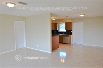 1141 N 66 Terrace in Hollywood, FL - Foto de edificio - Building Photo