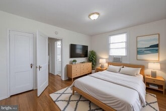7607 Eastern Ave NW in Takoma Park, MD - Foto de edificio - Building Photo