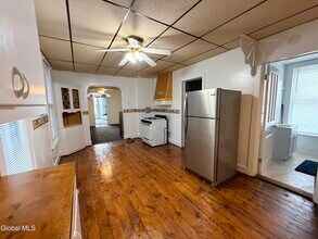 17 Greene St in Amsterdam, NY - Building Photo - Building Photo