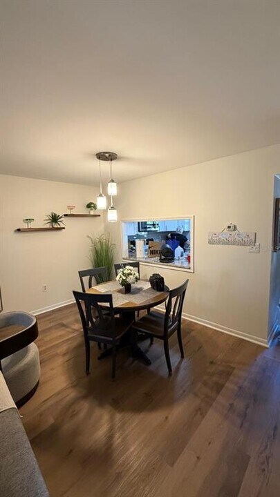 2400 Winding Creek Blvd in Clearwater, FL - Building Photo