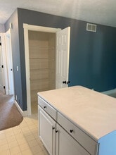 570 Washington St in Holland, MI - Building Photo - Building Photo
