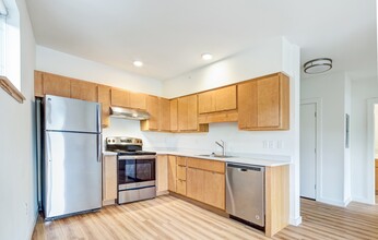 South End Apartments in Burlington, VT - Building Photo - Building Photo