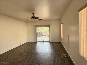2152 Indigo Creek Ave in Henderson, NV - Building Photo - Building Photo