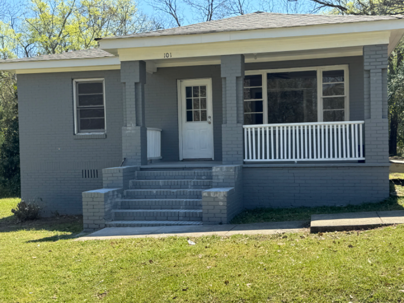 101 Ellis St SW in Milledgeville, GA - Building Photo