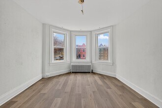 2032 North Capitol St NW in Washington, DC - Foto de edificio - Building Photo