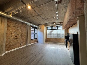 1516 S Wabash Ave, Unit 208 in Chicago, IL - Building Photo - Building Photo
