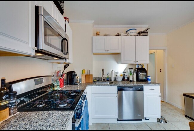6 Cutter Park, Unit 1 in Somerville, MA - Building Photo - Building Photo