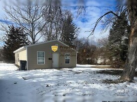 3260 N Emerson Ave in Indianapolis, IN - Building Photo
