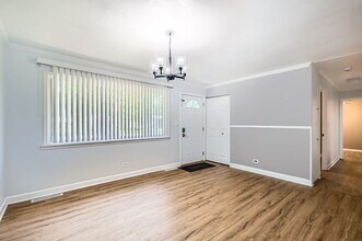 36180 N Grandwood Dr in Gurnee, IL - Building Photo - Building Photo