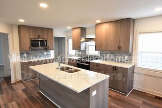 3000 S 8th Terrace in Kansas City, KS - Building Photo - Building Photo