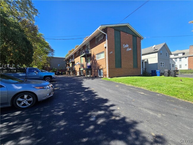 property at 1101 Teall Ave
