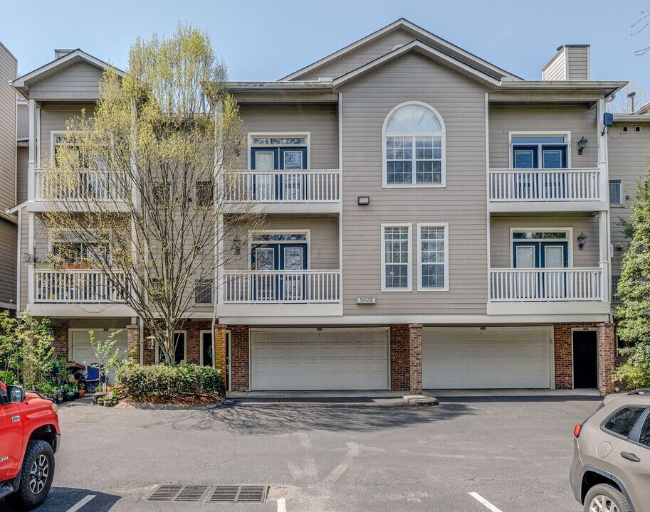 2007 Stokes Ln in Nashville, TN - Building Photo