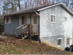 6-8 Echo Ln in Asheville, NC - Building Photo