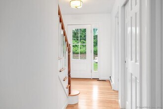214 Mixville Rd in Cheshire, CT - Building Photo - Building Photo