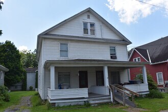 566 North St, Unit 566 in Meadville, PA - Building Photo - Building Photo