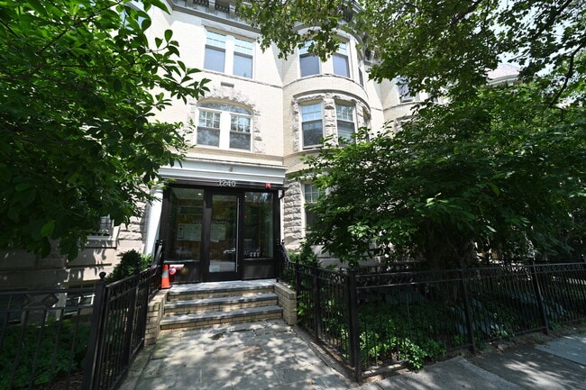 1249 Beacon St, Unit 2