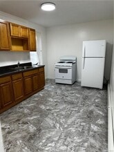 100 Convent Pl in Yonkers, NY - Building Photo - Building Photo