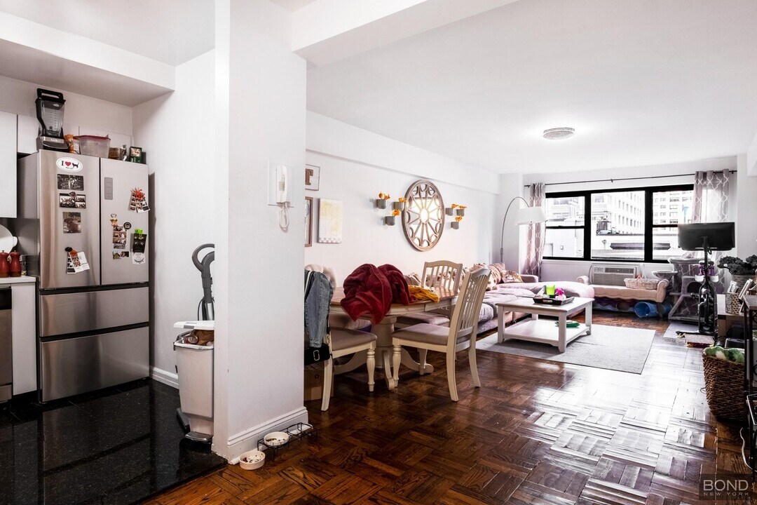 219 E 69th St in New York, NY - Foto de edificio