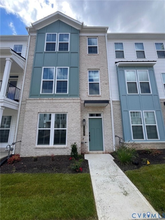 property at 15342 Oasis Sun Aly