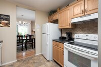 720 Maple Ave photo'