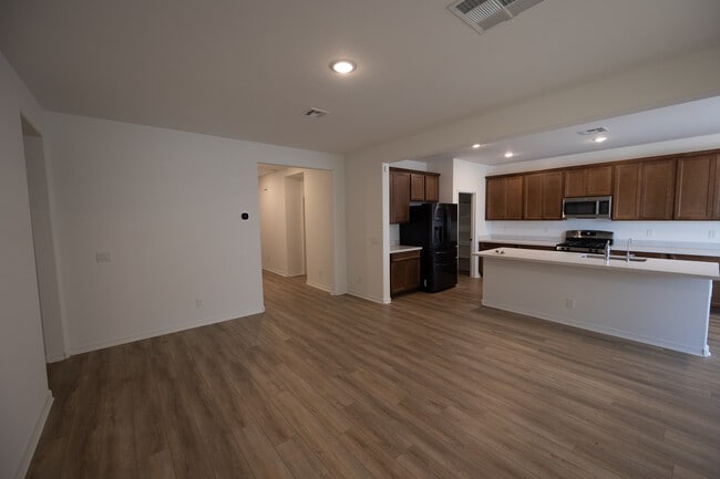 19972 W Exeter Blvd in Litchfield Park, AZ - Foto de edificio - Building Photo