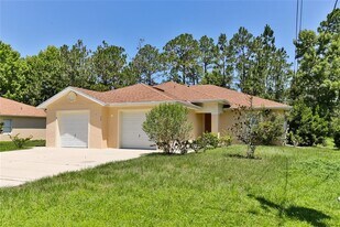 53 Pine Haven Dr in Palm Coast, FL - Building Photo
