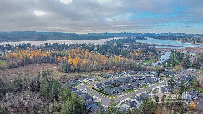 134 Zephyr Dr in Silverlake, WA - Building Photo - Building Photo