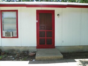 2007 E 16th St in Austin, TX - Building Photo - Building Photo