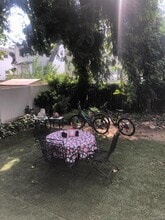 59 Dunwood Rd in Port Washington, NY - Building Photo - Building Photo