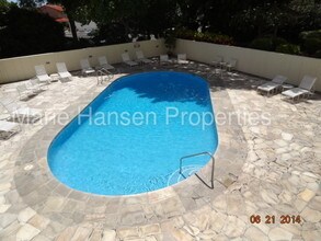 6750 Hawaii Kai Dr-Unit -1301 in Honolulu, HI - Building Photo - Building Photo