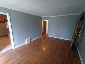 6175 Marseilles St in Detroit, MI - Building Photo - Building Photo